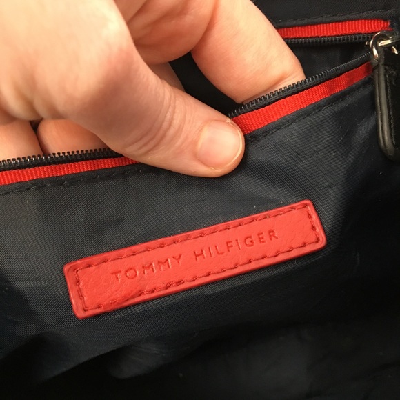 Tommy Hilfiger black tan patterned two strap purse - Picture 12 of 14